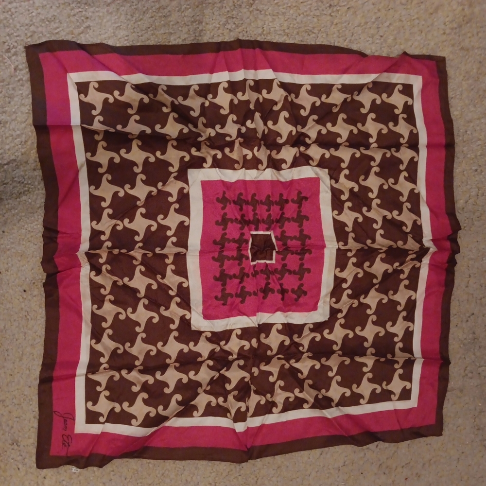 GORGEOUS NEW Jean Ete 27" Square Women Scarf Made in Italy.